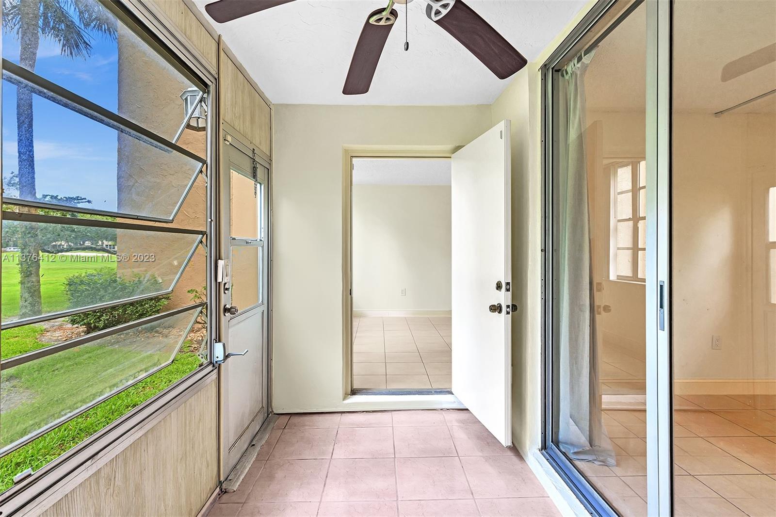 9410 Tangerine Pl Unit: 105