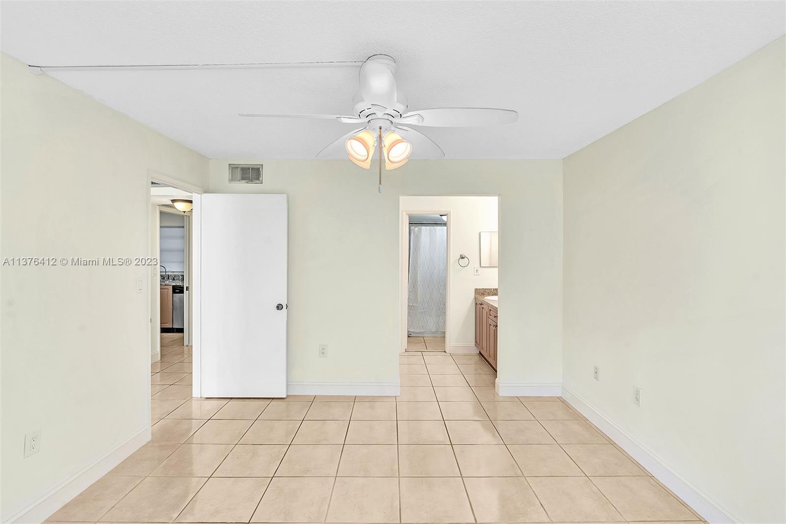9410 Tangerine Pl Unit: 105