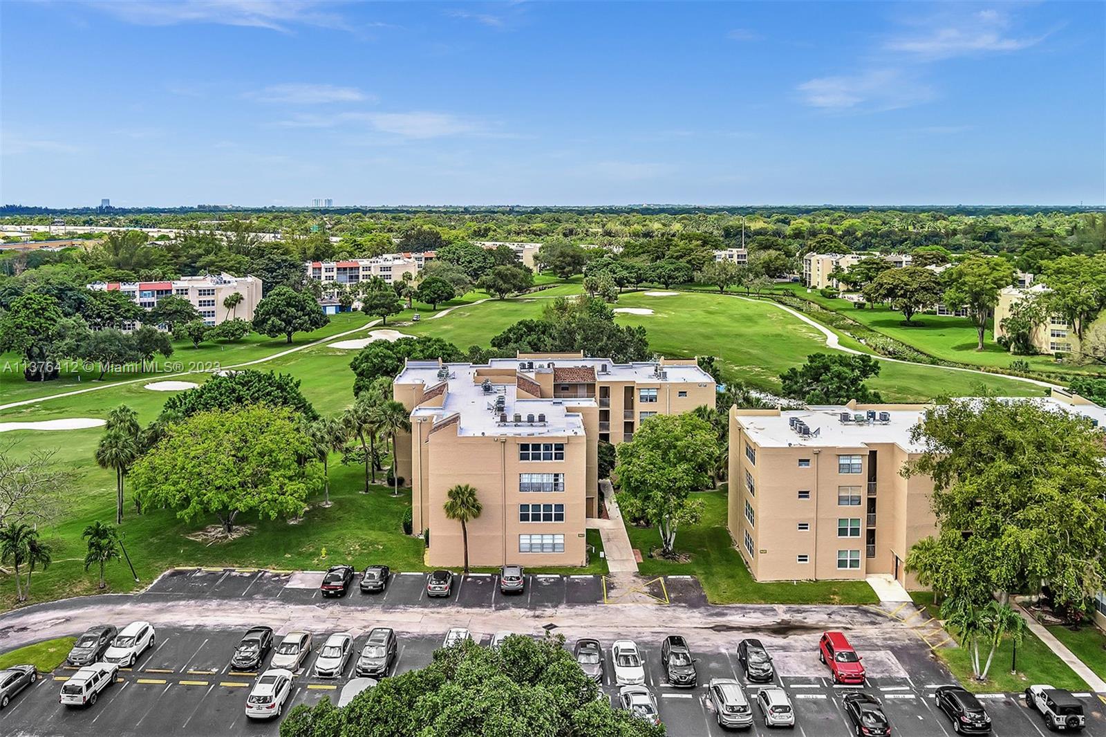 9410 Tangerine Pl Unit: 105