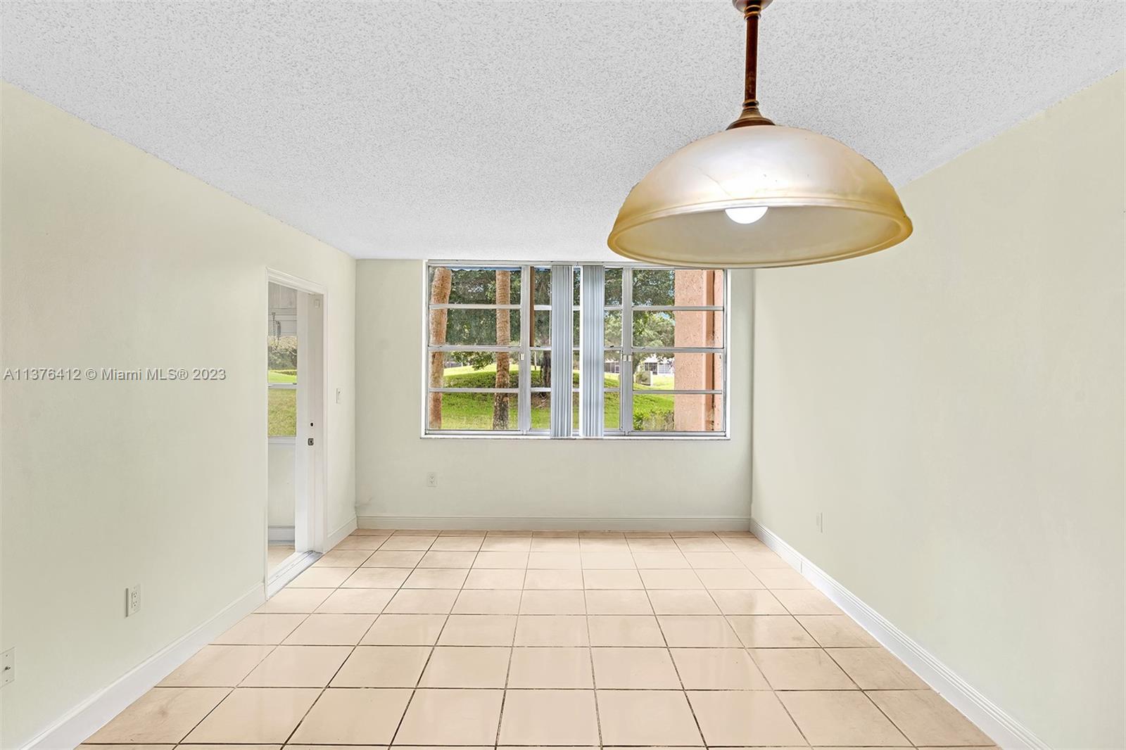 9410 Tangerine Pl Unit: 105