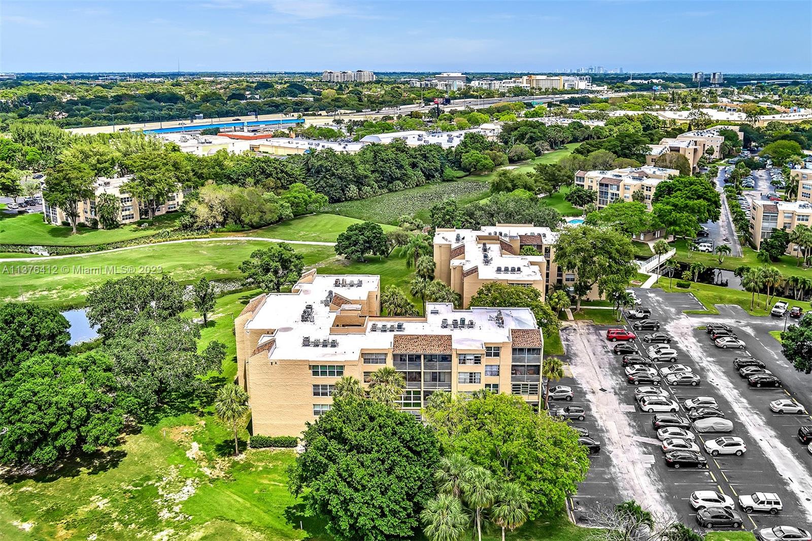 9410 Tangerine Pl Unit: 105