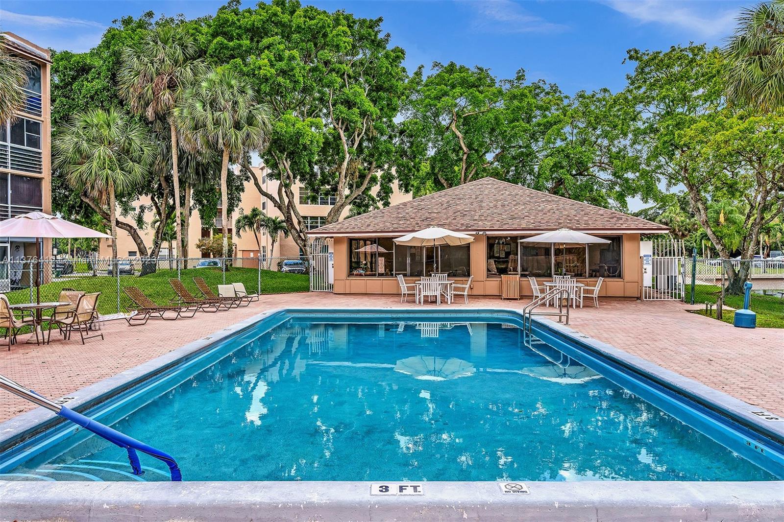 9410 Tangerine Pl Unit: 105