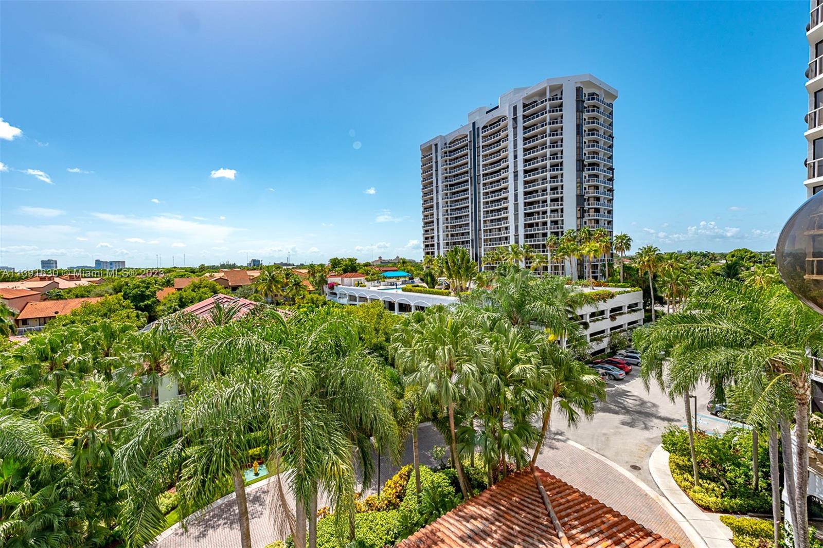 3610 Yacht Club Dr Unit: 511