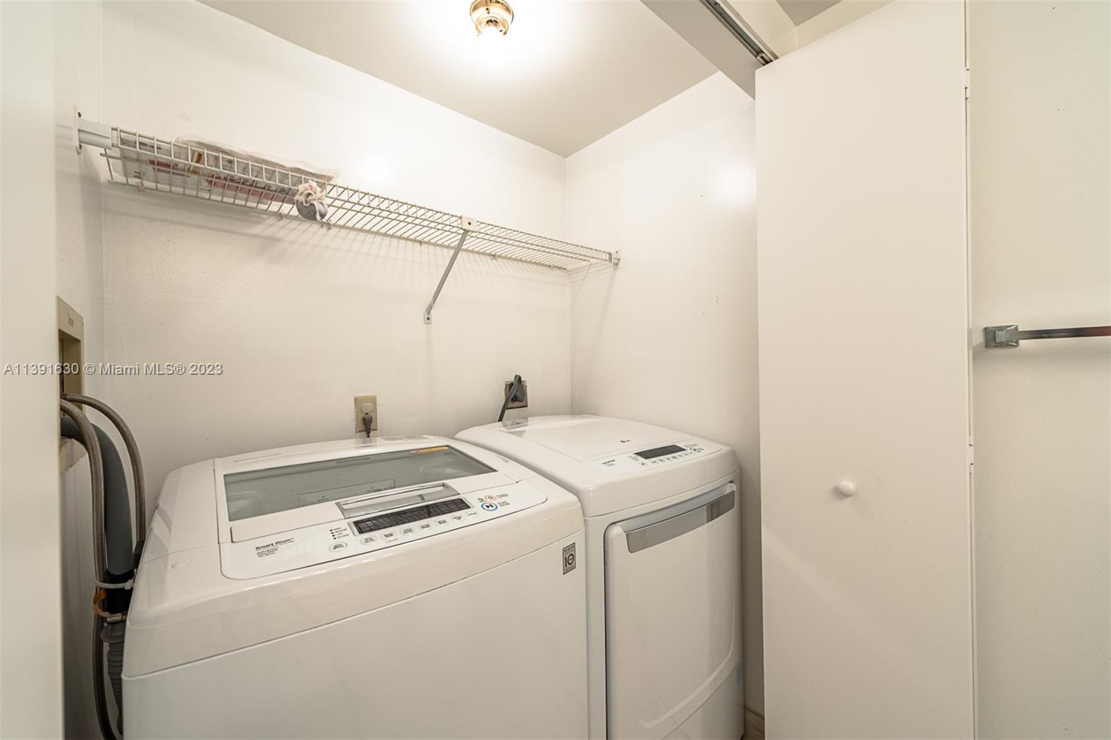 3610 Yacht Club Dr Unit: 511