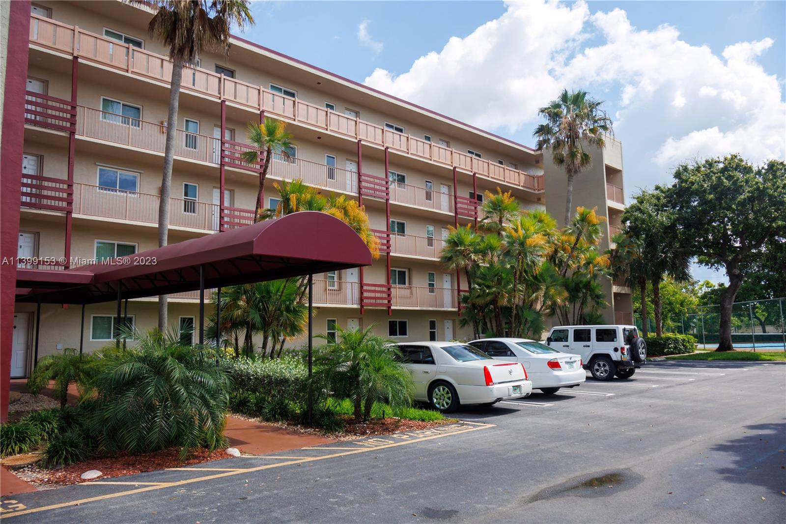 2104 S Cypress Bend Dr Unit: 209