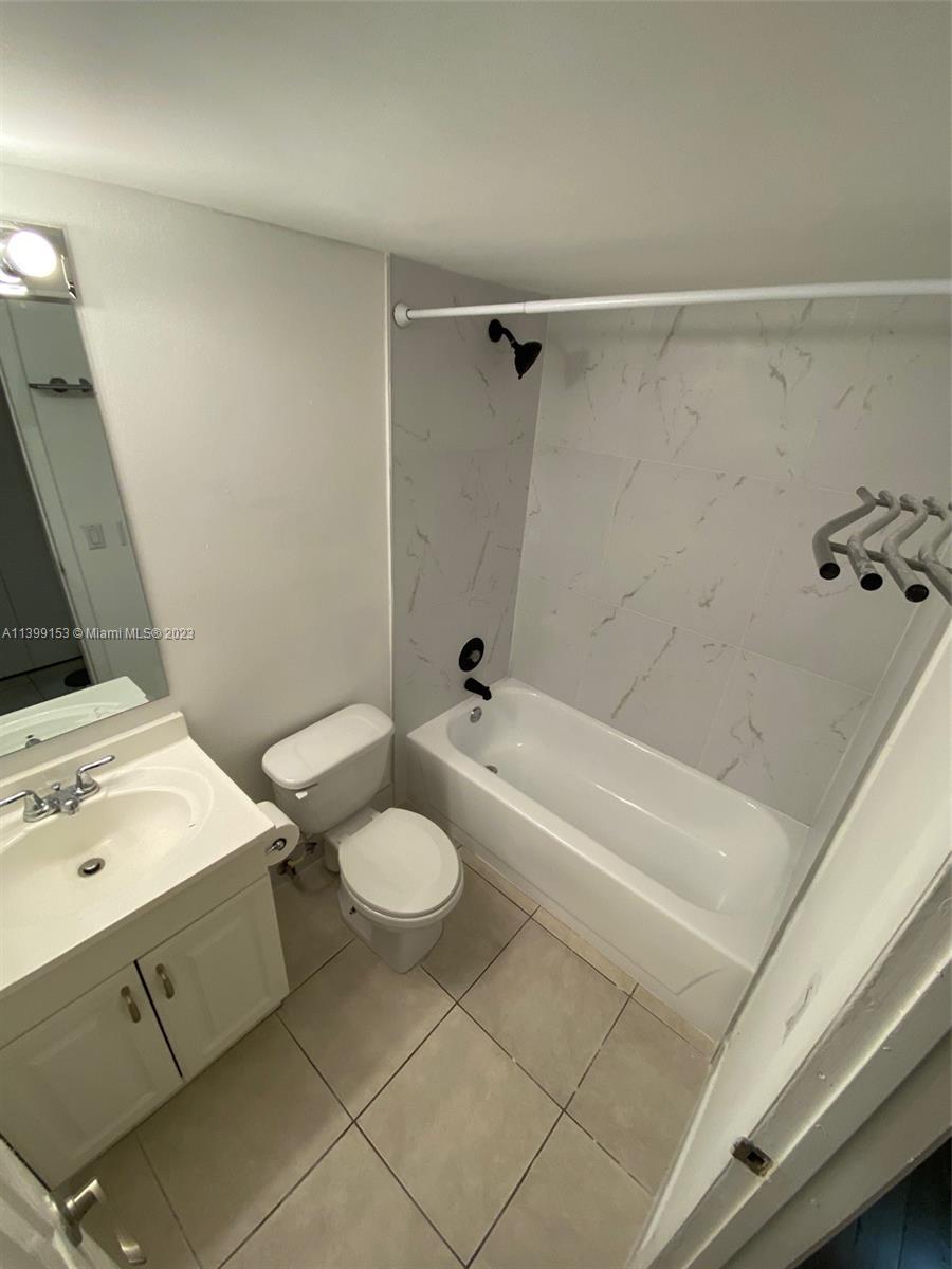 2104 S Cypress Bend Dr Unit: 209