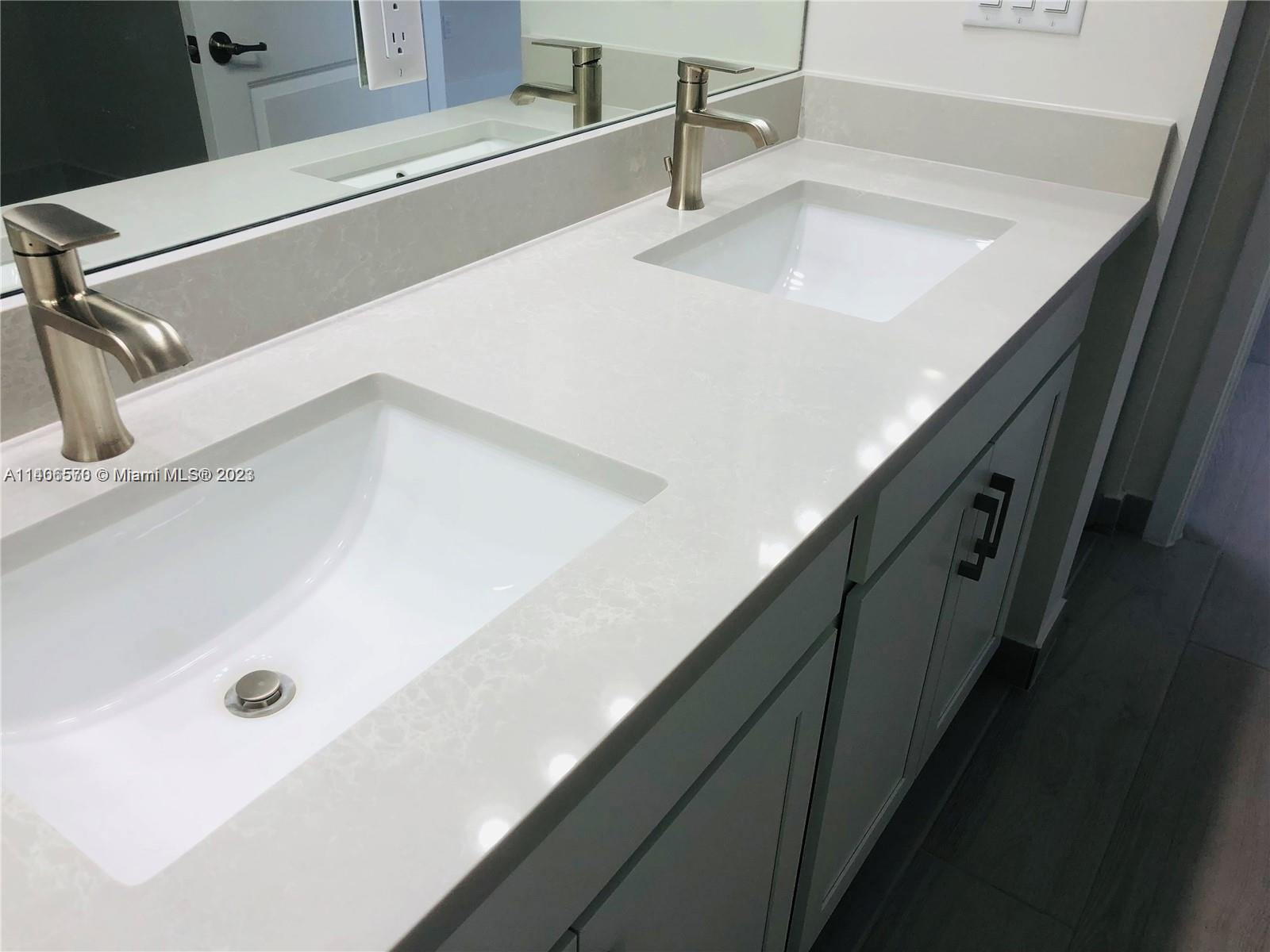 14542 Crawford Brook Ln Unit: 14542