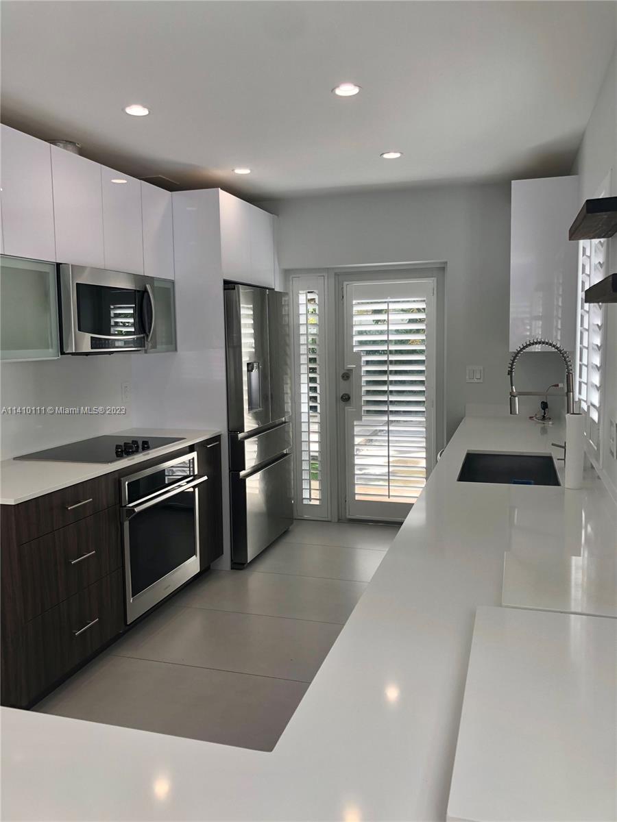 1632 SW 12th St Unit: 0