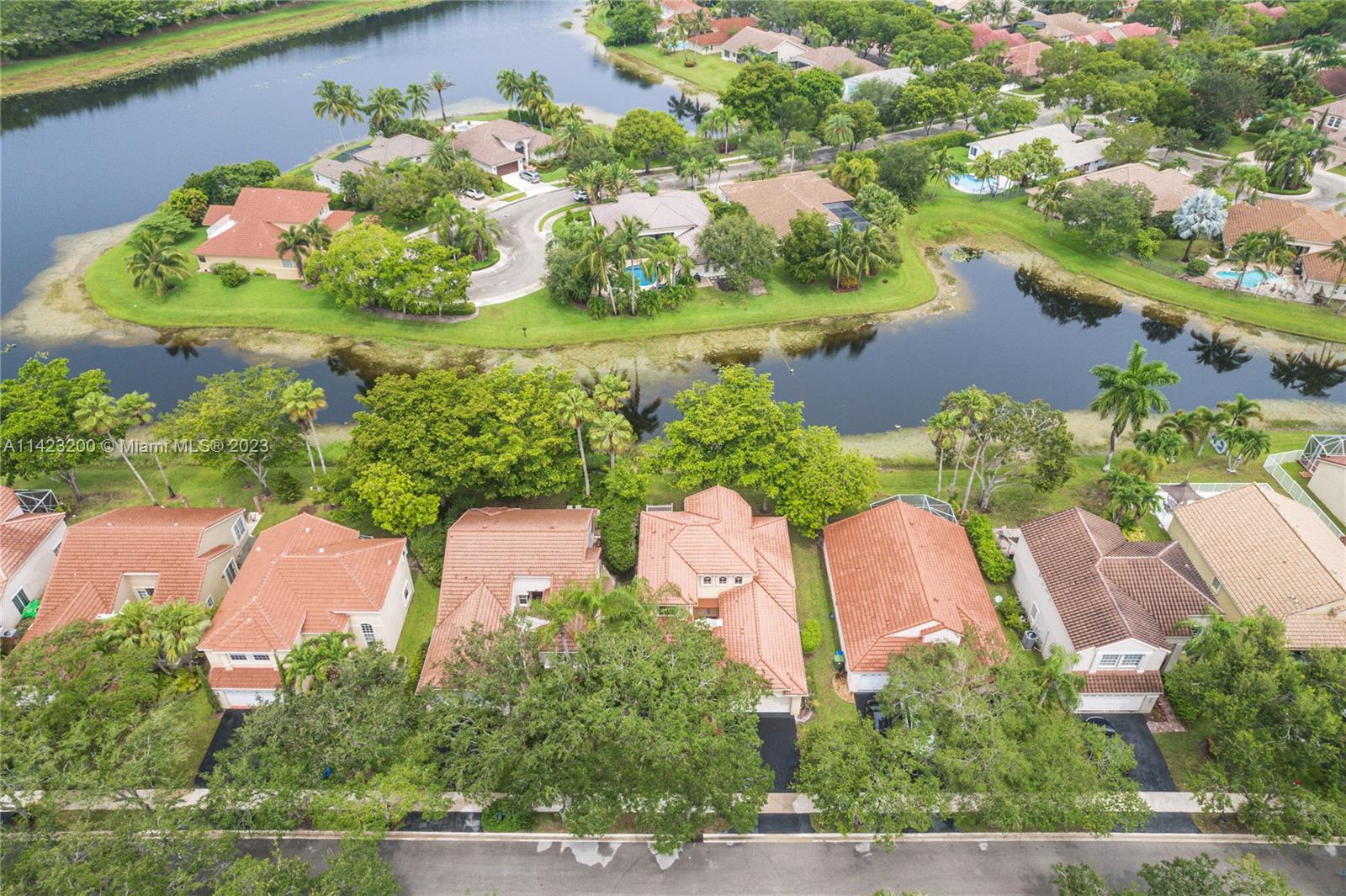 1328 Bayview Cir Unit: 1328