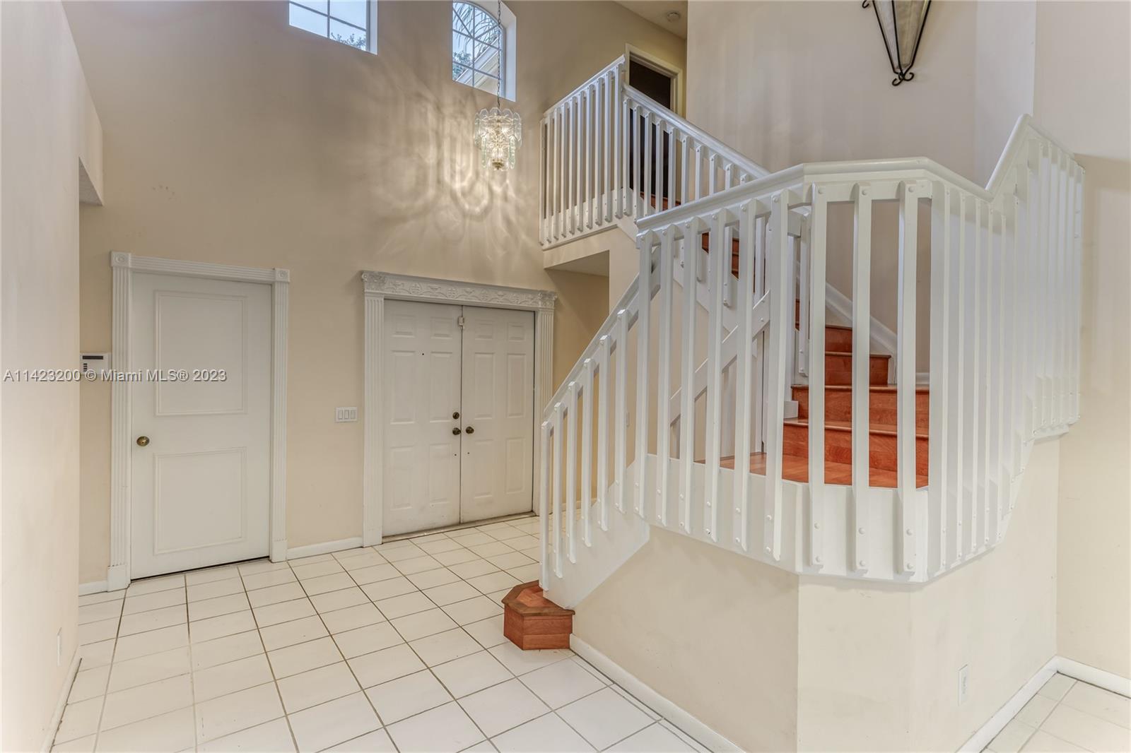 1328 Bayview Cir Unit: 1328