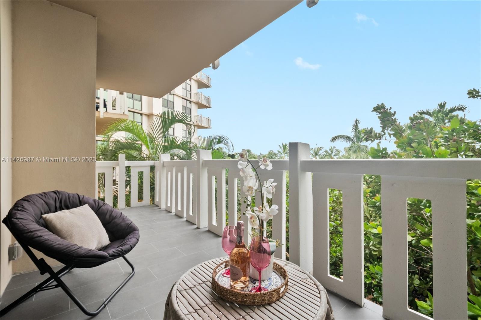 1121 Crandon Blvd Unit: D304