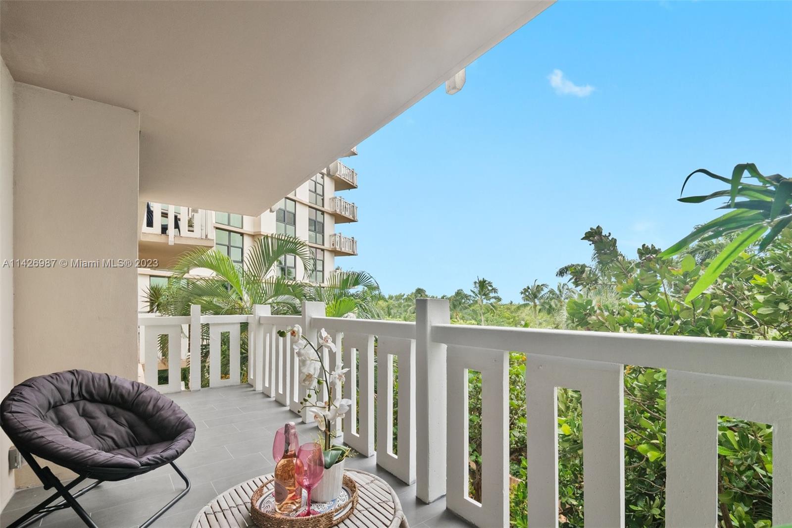 1121 Crandon Blvd Unit: D304