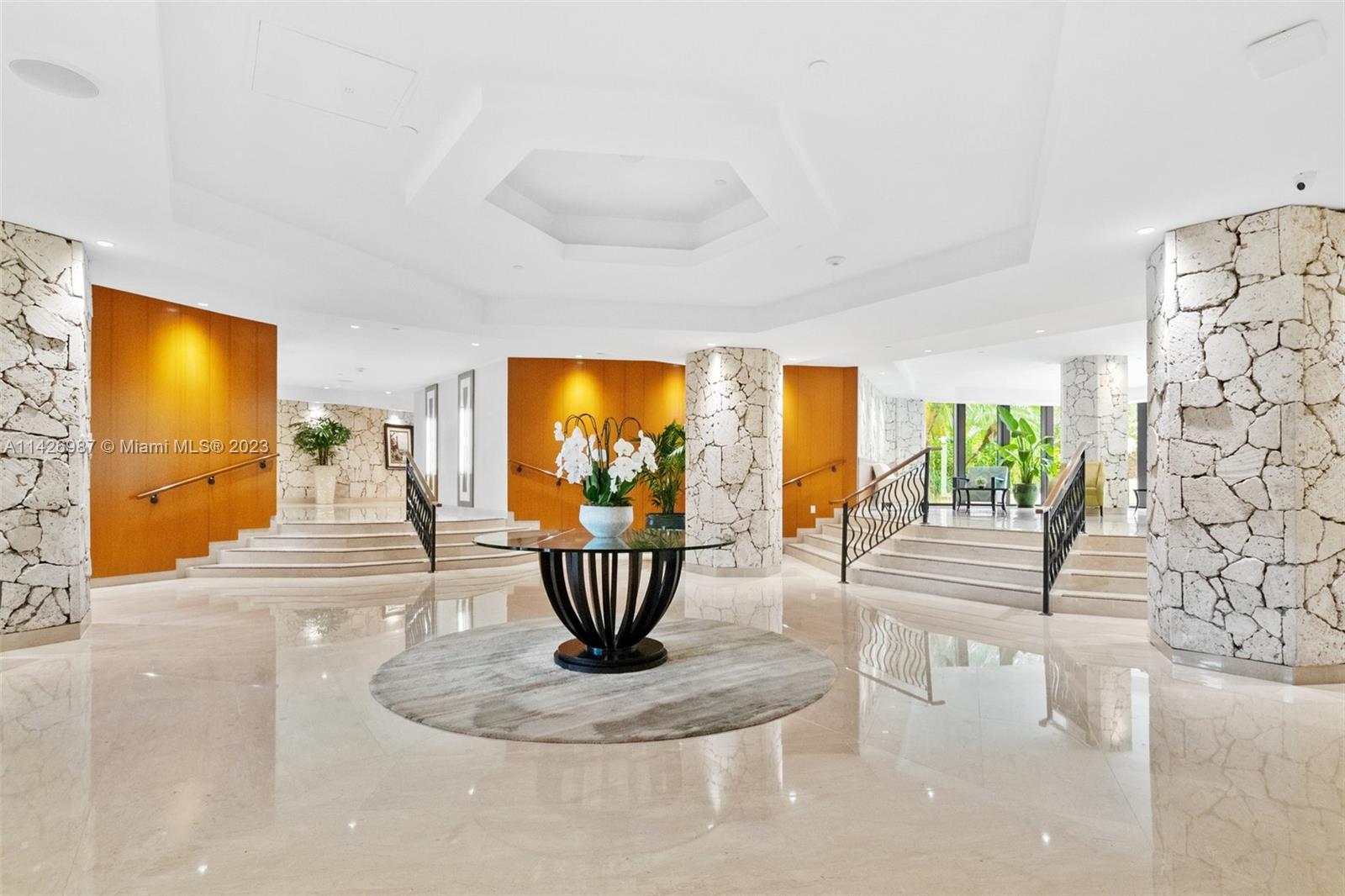 1121 Crandon Blvd Unit: D304