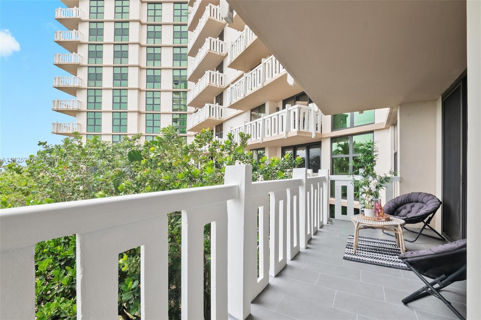 1121 Crandon Blvd Unit: D304