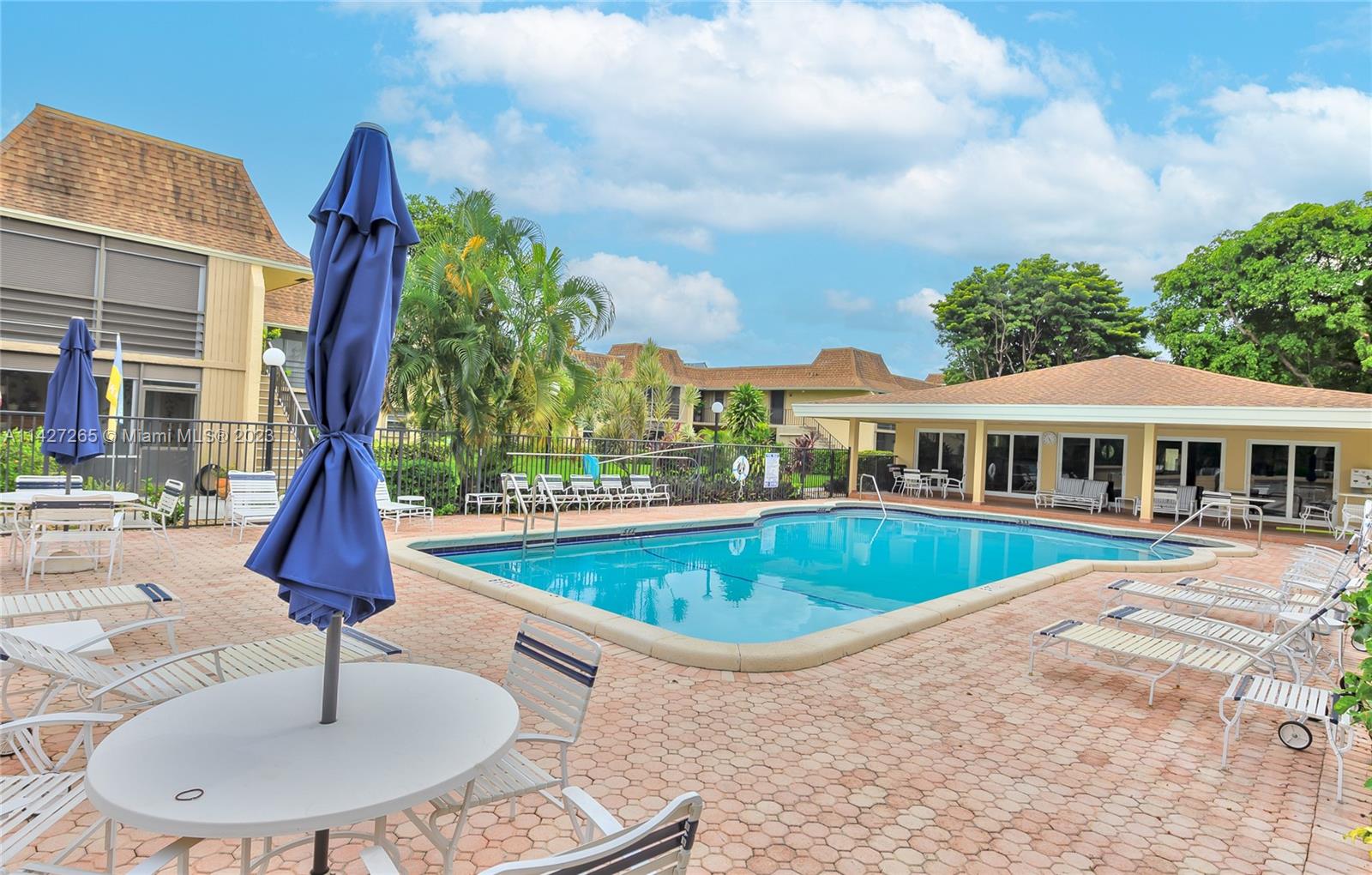 1231 NW 13th St Unit: 472F