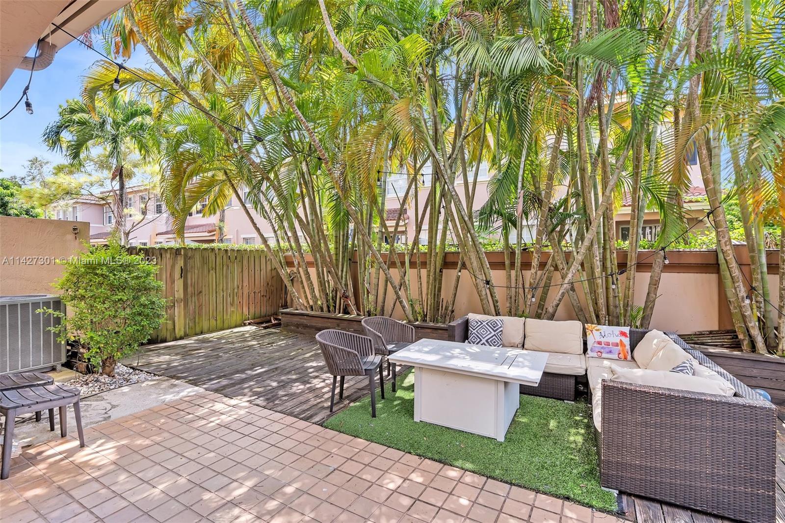 210 Riverwalk Cir Unit: 210