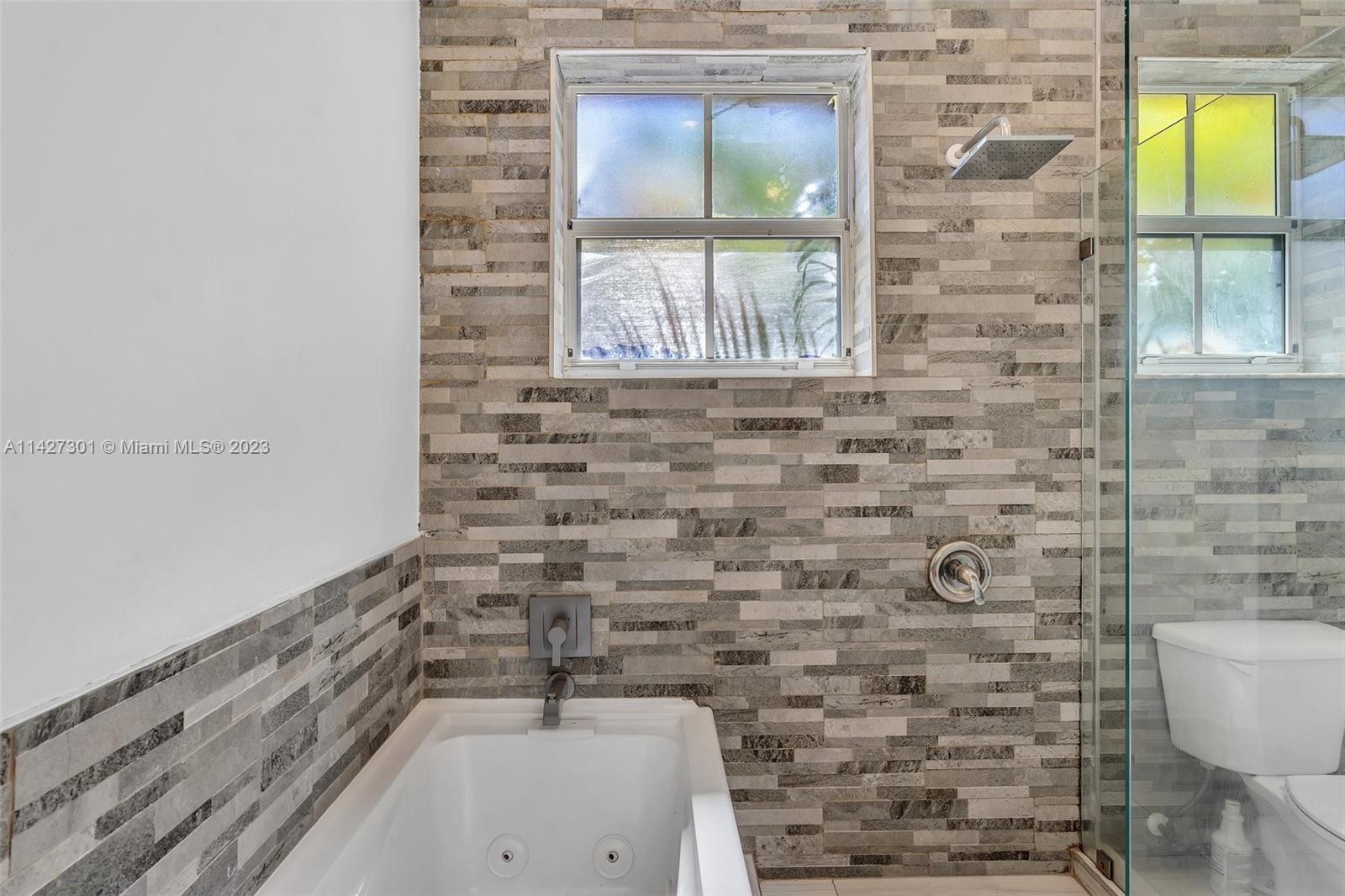 210 Riverwalk Cir Unit: 210