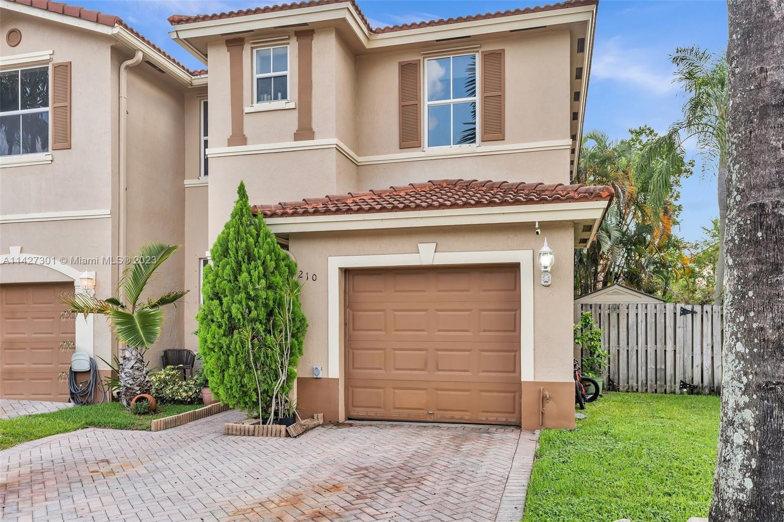 210 Riverwalk Cir Unit: 210