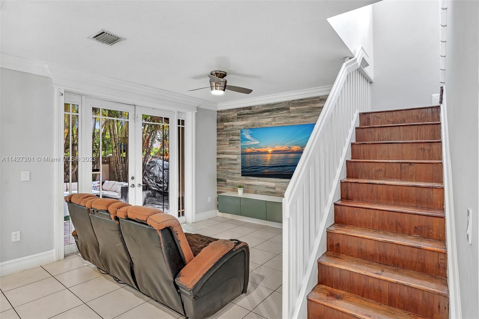 210 Riverwalk Cir Unit: 210