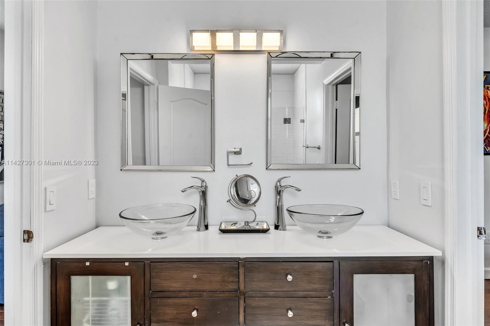 210 Riverwalk Cir Unit: 210