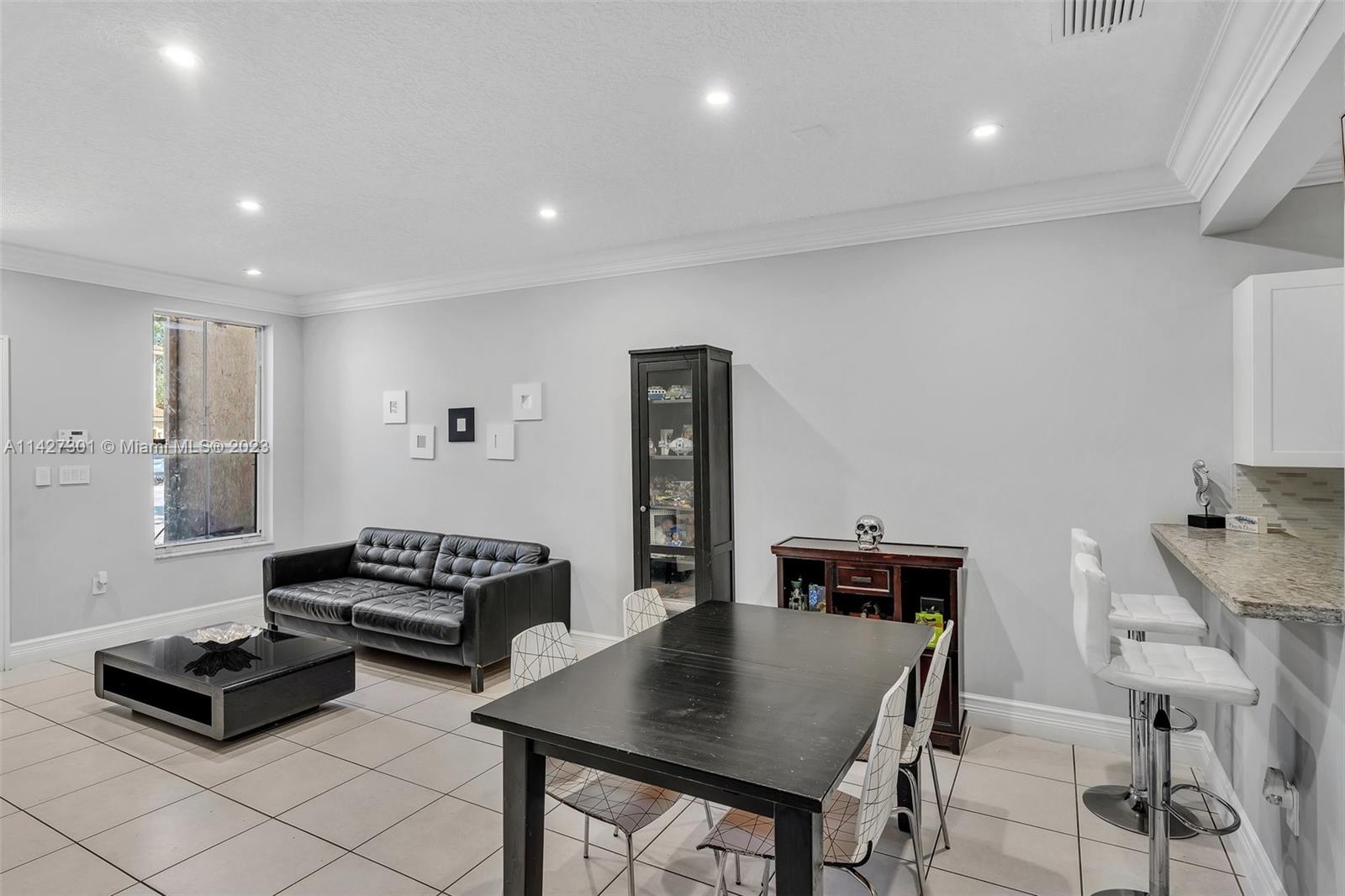 210 Riverwalk Cir Unit: 210