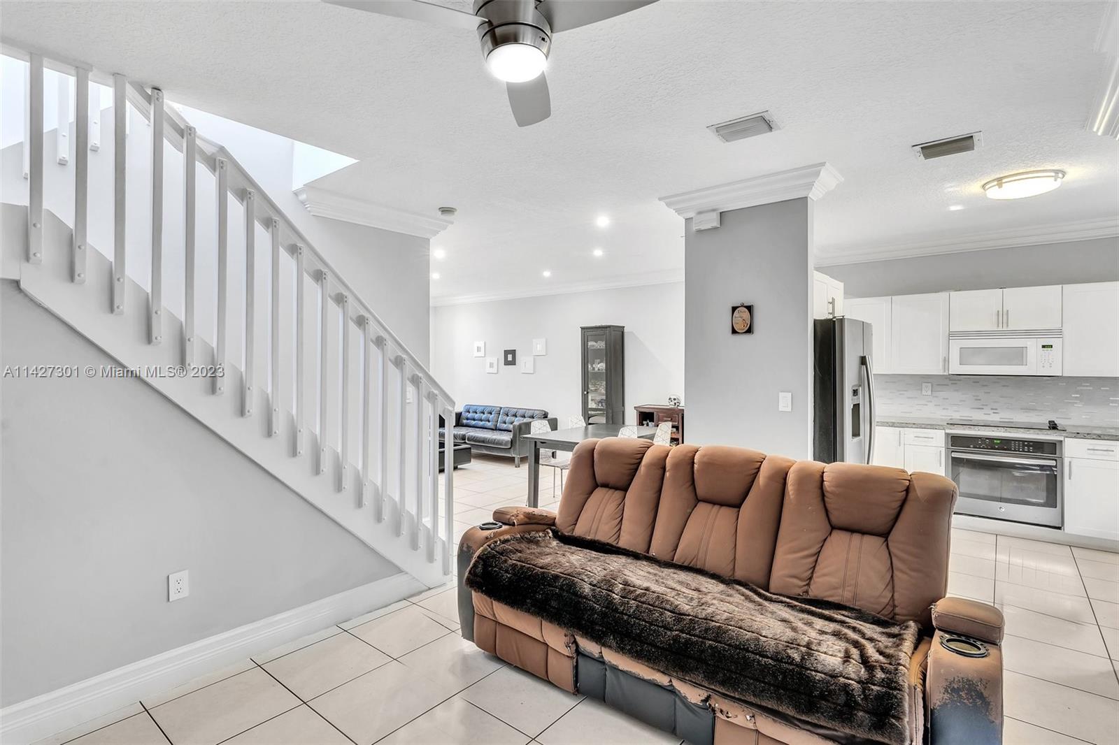 210 Riverwalk Cir Unit: 210