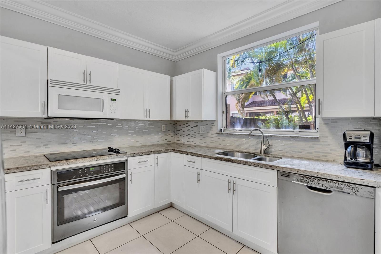 210 Riverwalk Cir Unit: 210