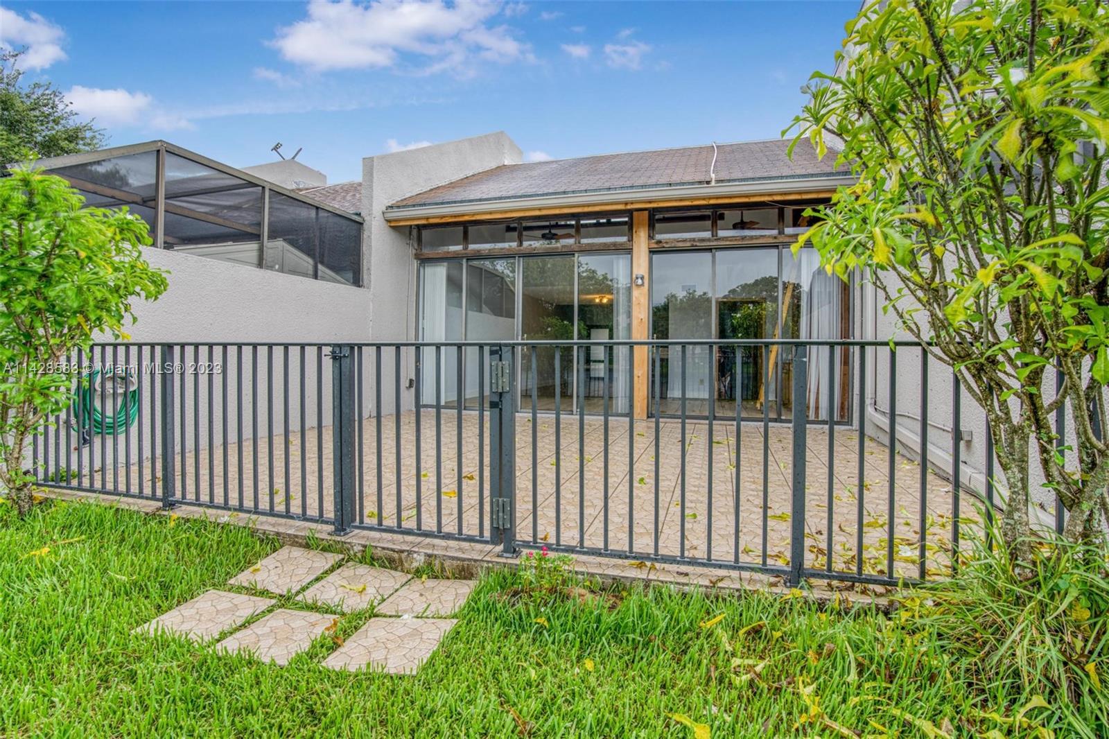 11276 NW 14th Ct Unit: 11276