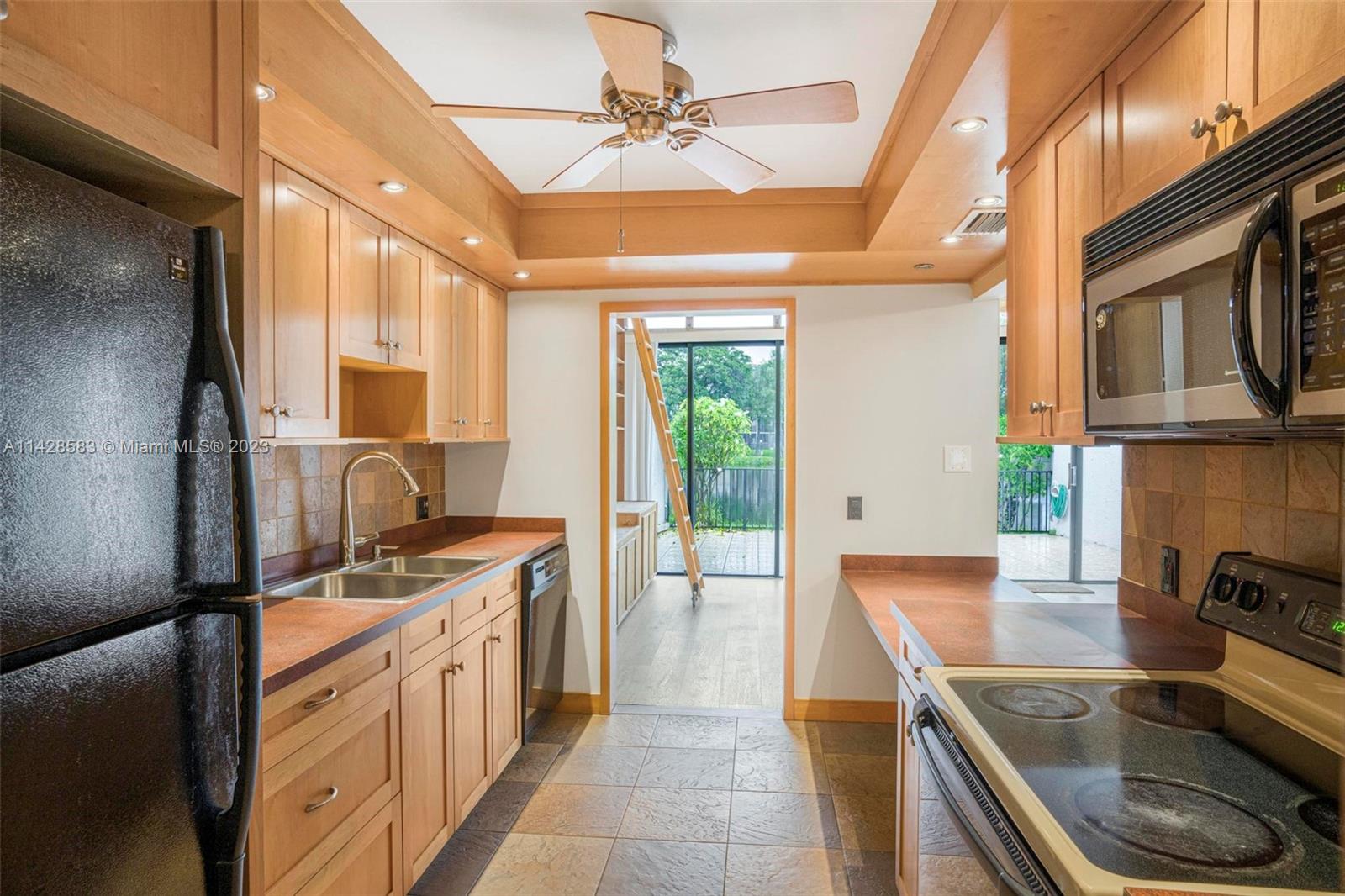 11276 NW 14th Ct Unit: 11276