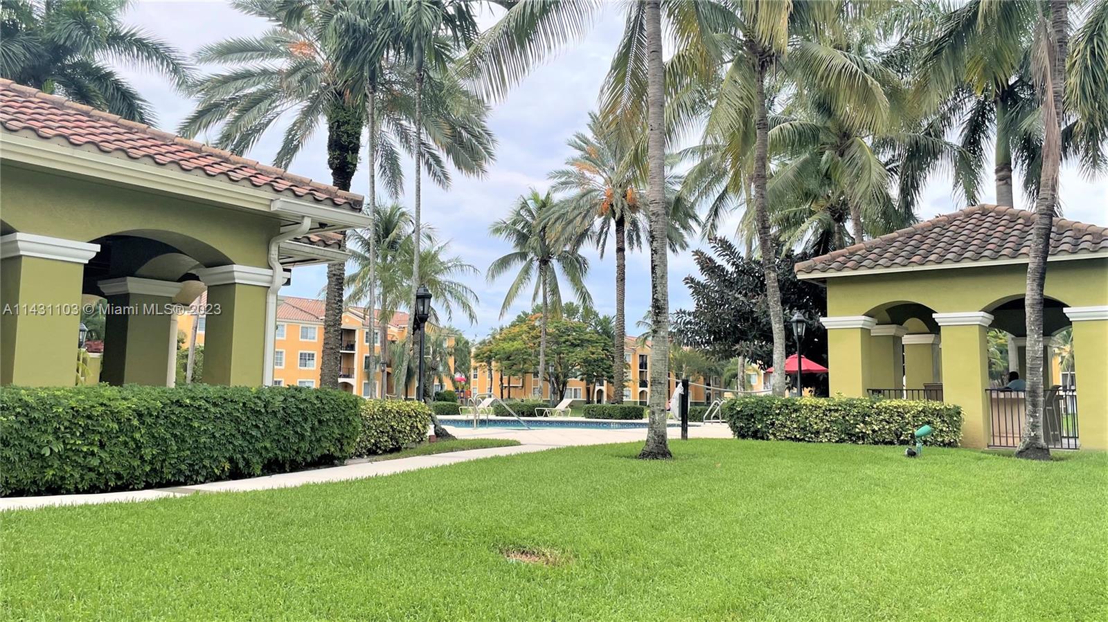 2090 W W Preserve Way Unit: 305