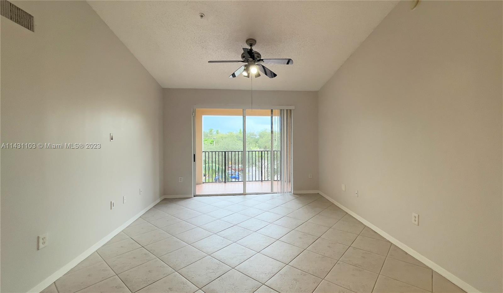 2090 W W Preserve Way Unit: 305