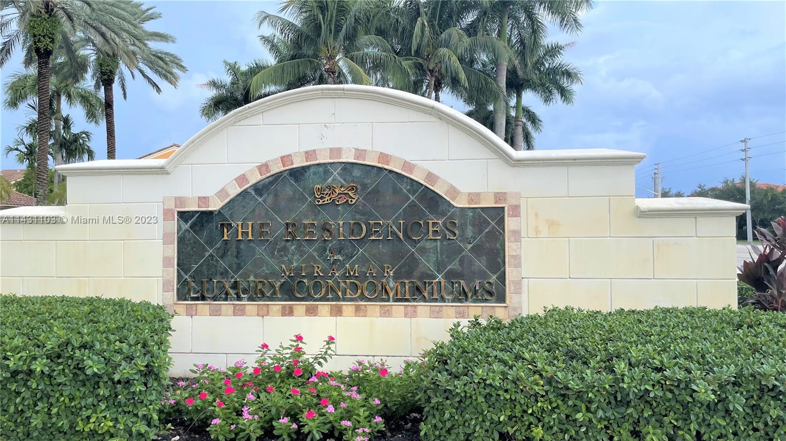 2090 W W Preserve Way Unit: 305