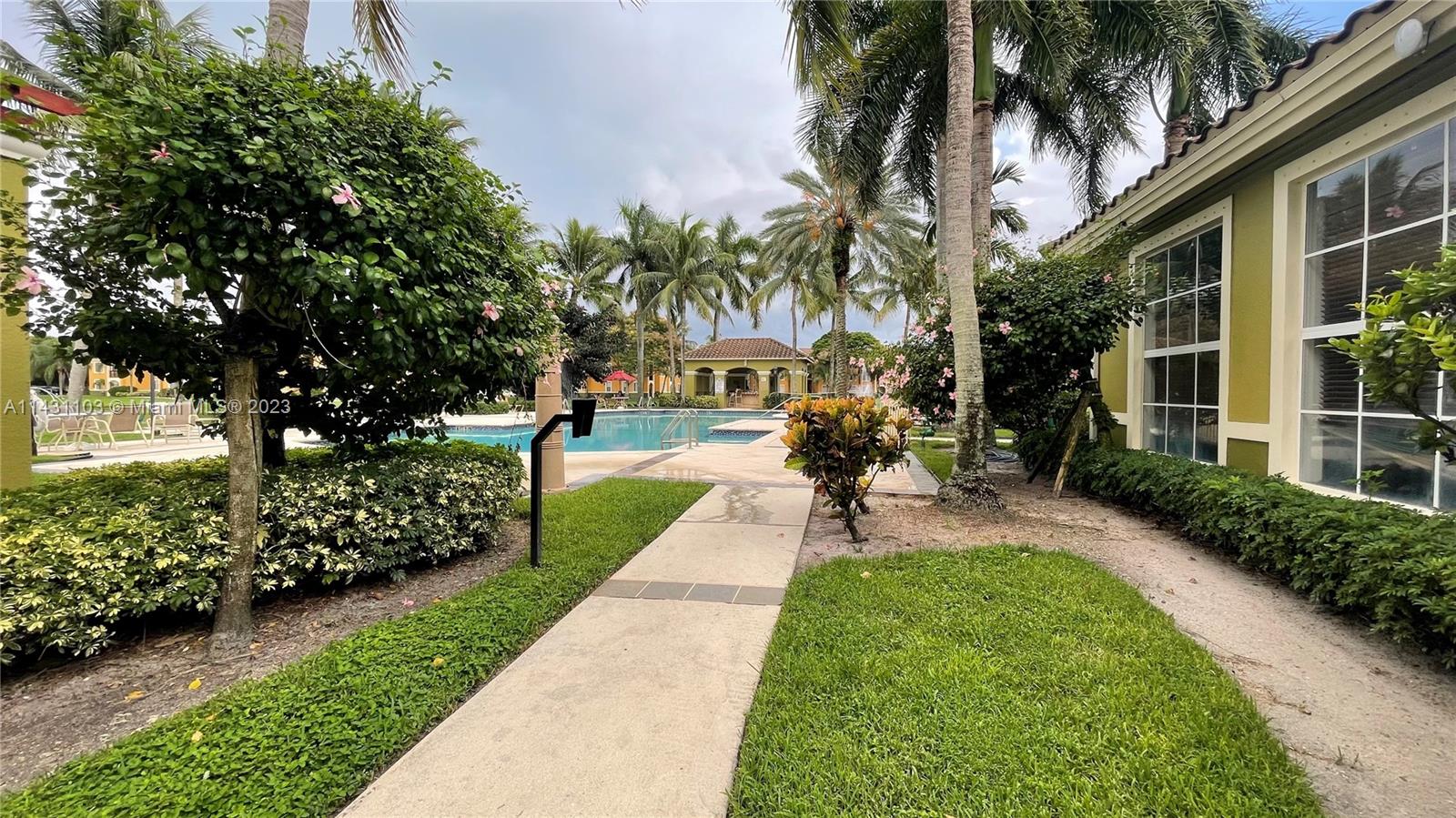 2090 W W Preserve Way Unit: 305