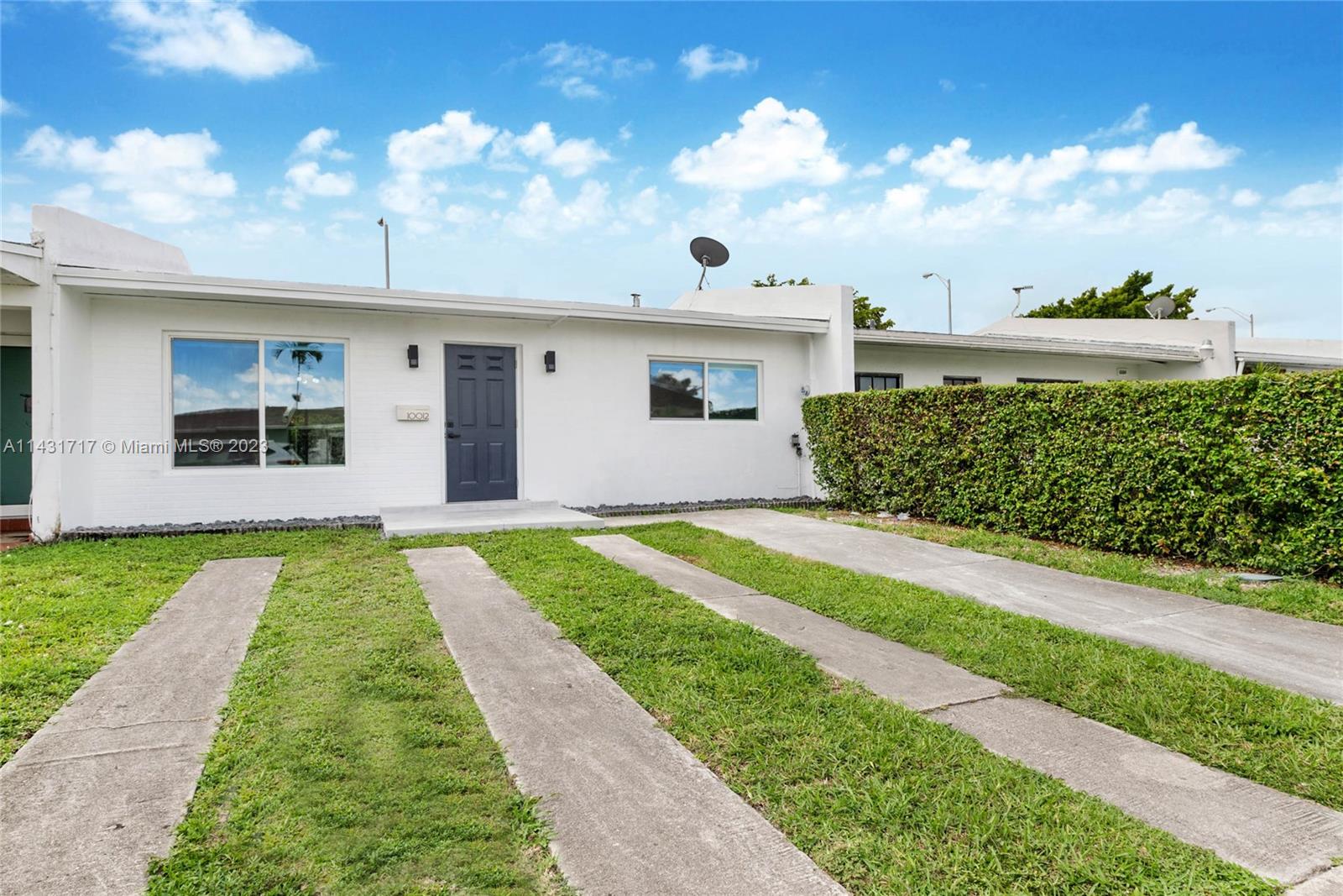 10012 SW 23rd Ter