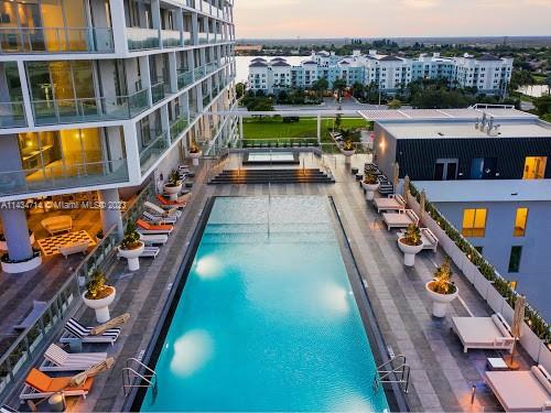 2000 Metropica Way Unit: 908