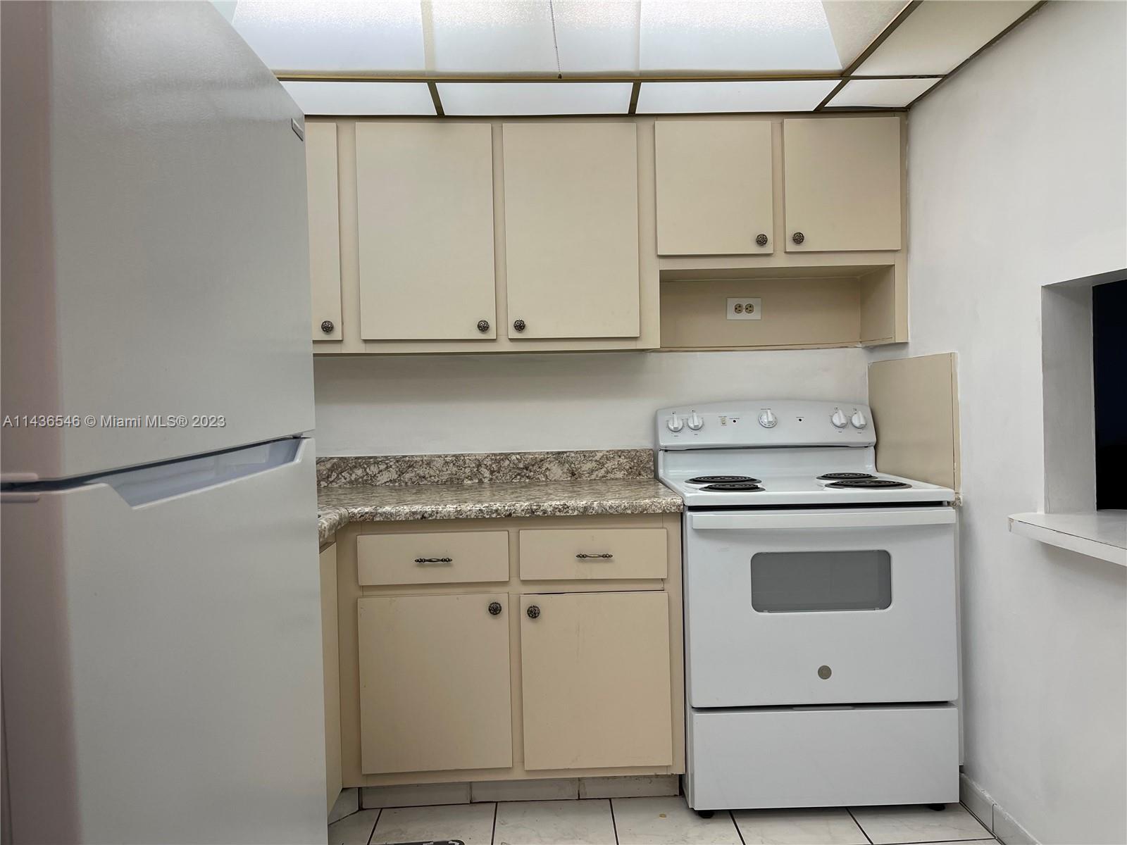 8305 Sunrise Lakes Blvd Unit: 206