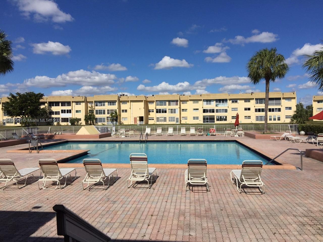 8305 Sunrise Lakes Blvd Unit: 206