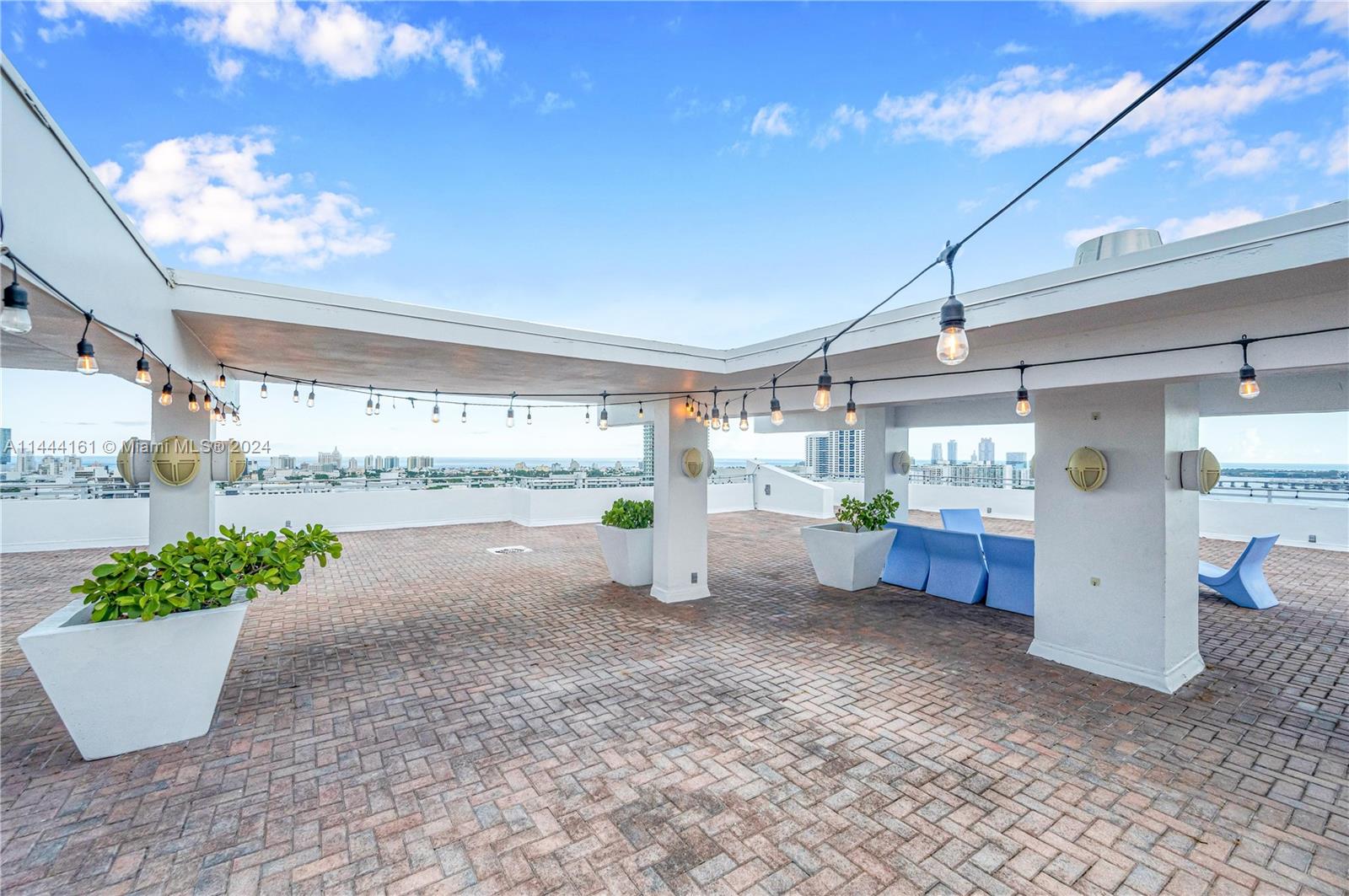 11 Island Ave Unit: 2007