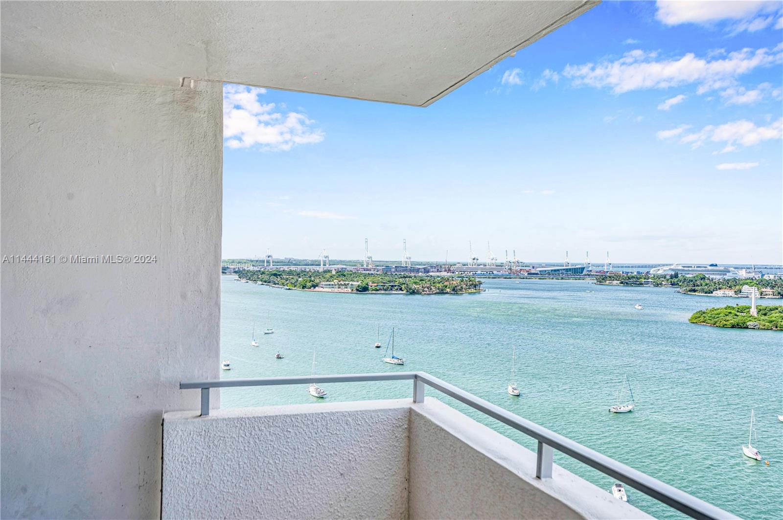11 Island Ave Unit: 2007