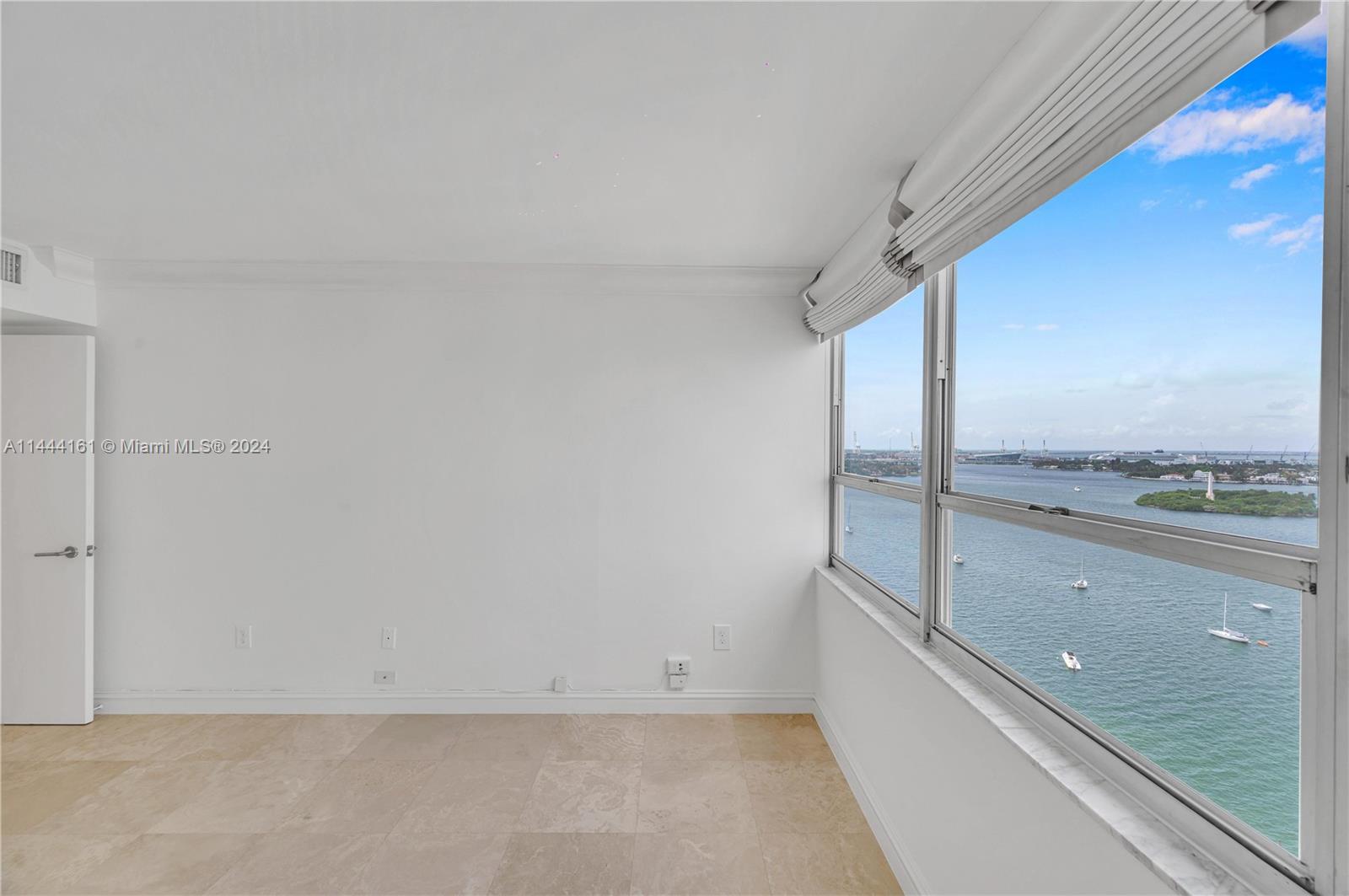 11 Island Ave Unit: 2007