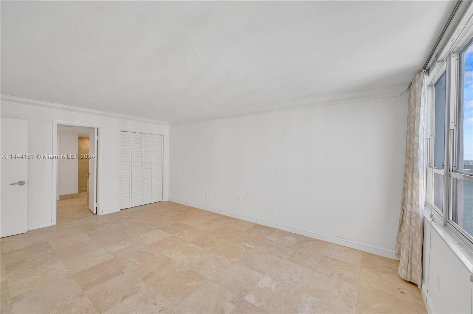 11 Island Ave Unit: 2007