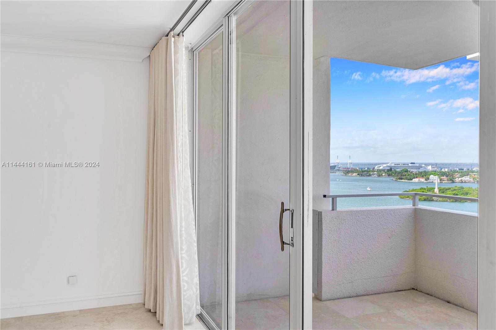 11 Island Ave Unit: 2007