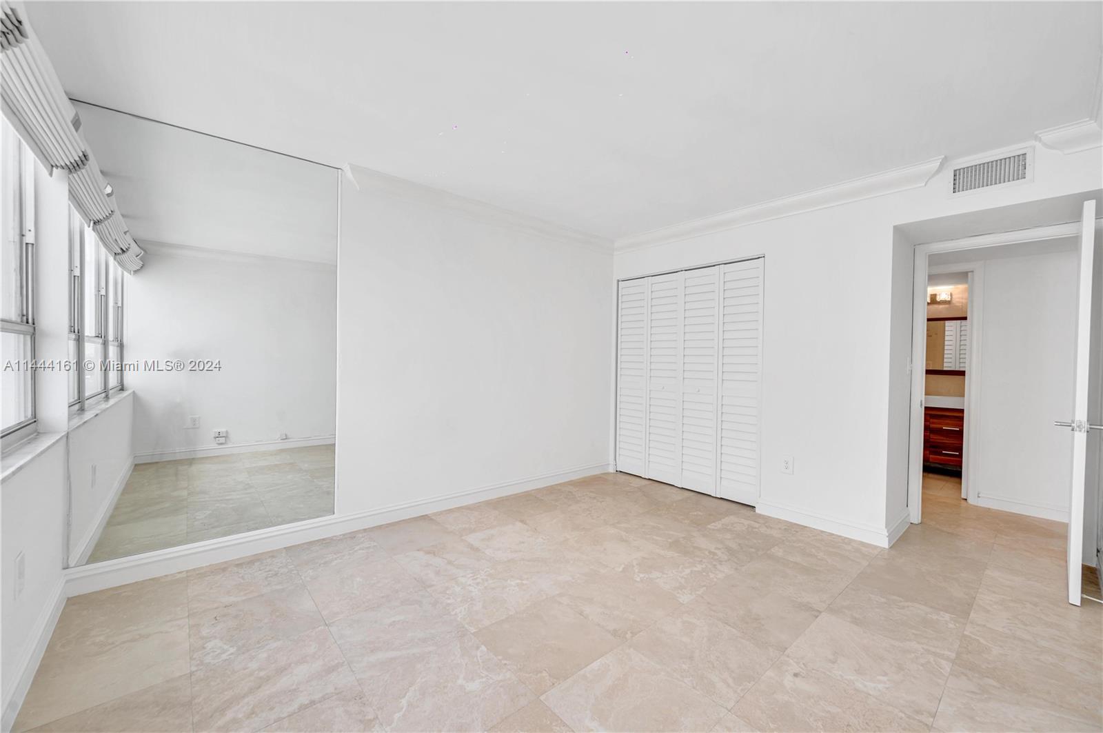 11 Island Ave Unit: 2007