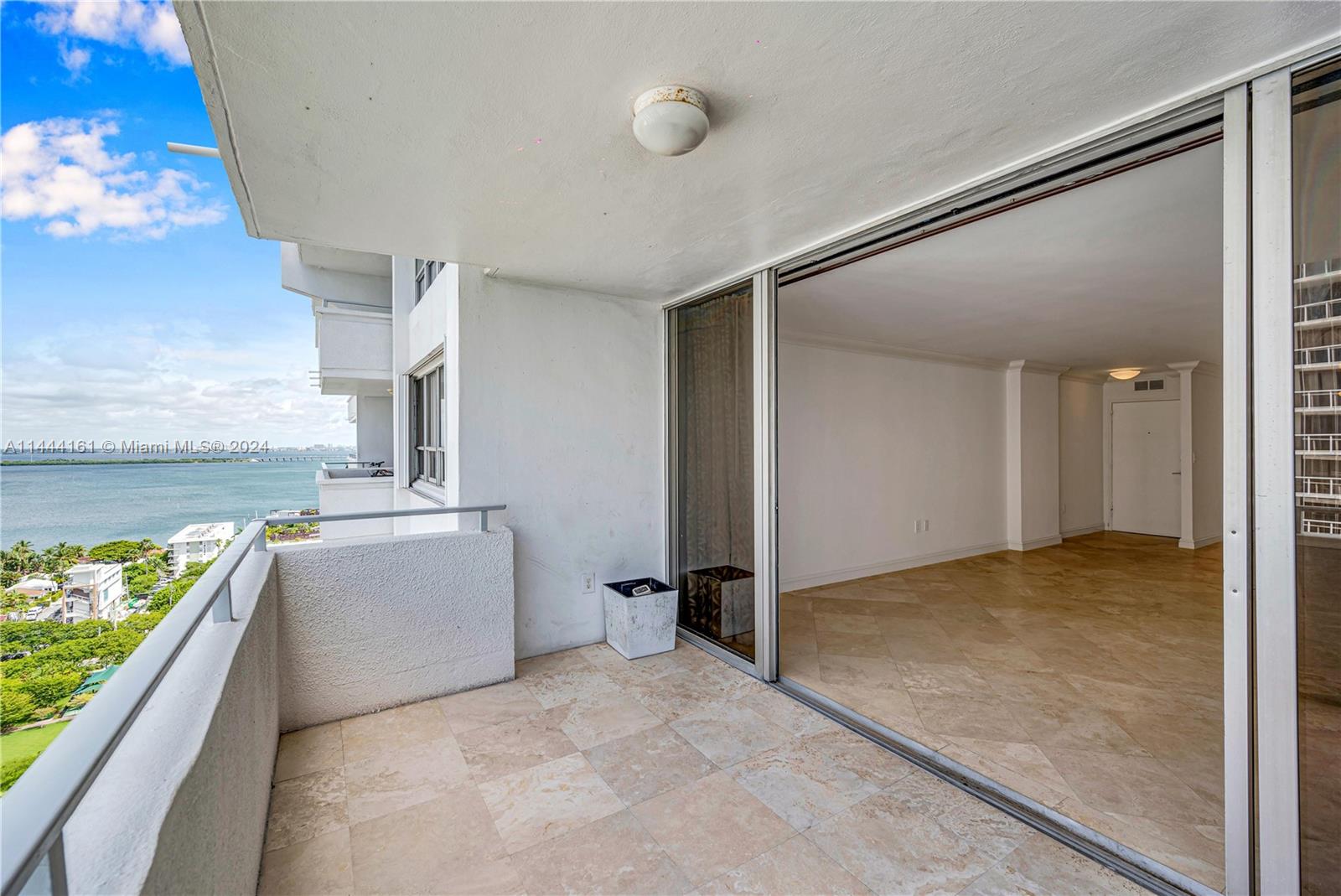 11 Island Ave Unit: 2007