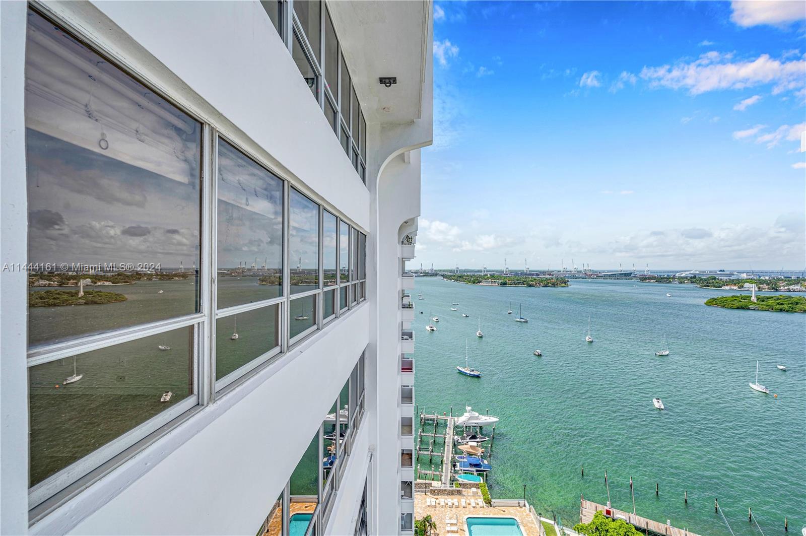 11 Island Ave Unit: 2007
