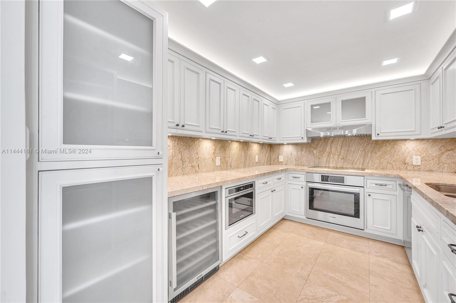 11 Island Ave Unit: 2007