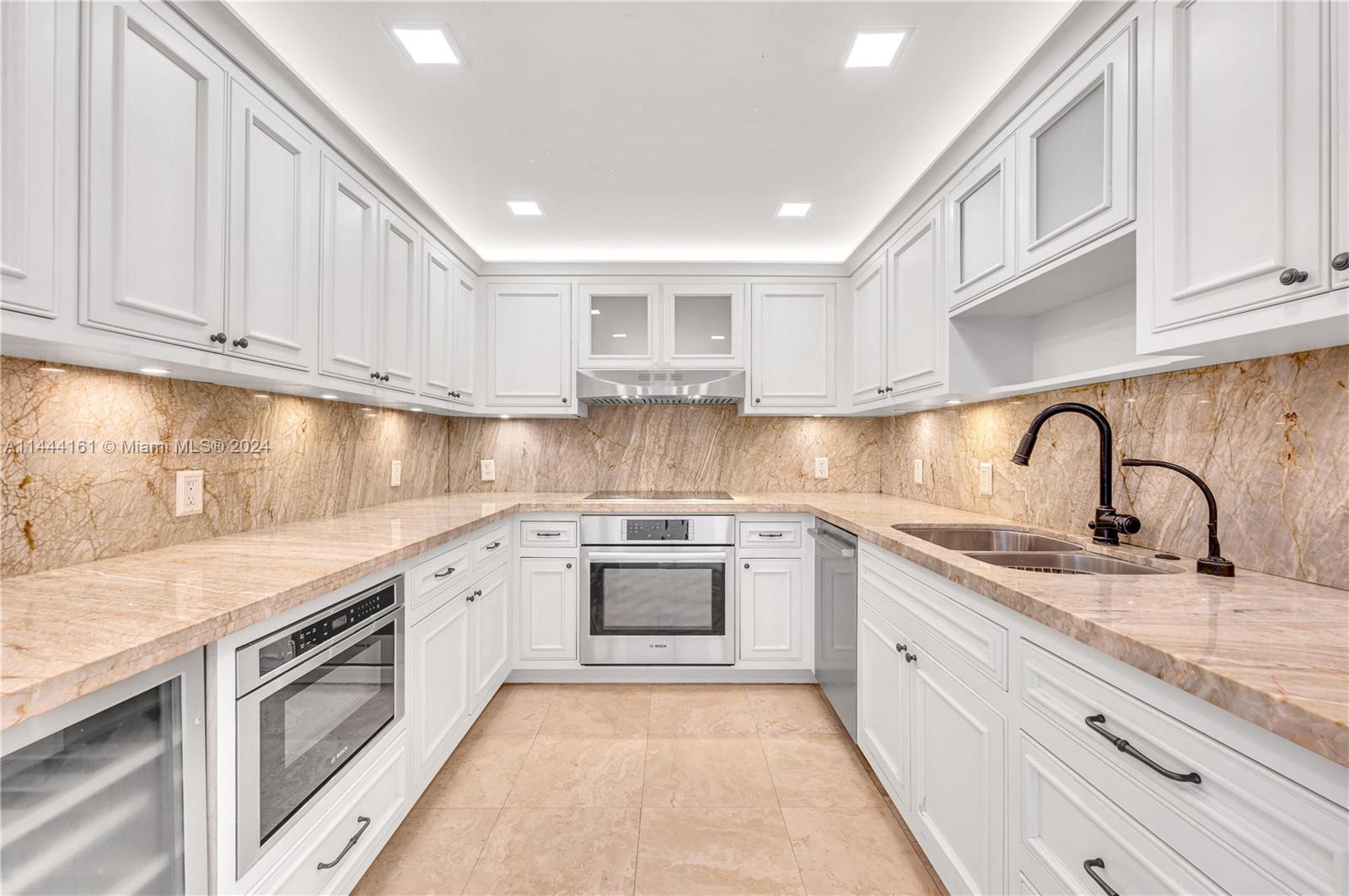 11 Island Ave Unit: 2007