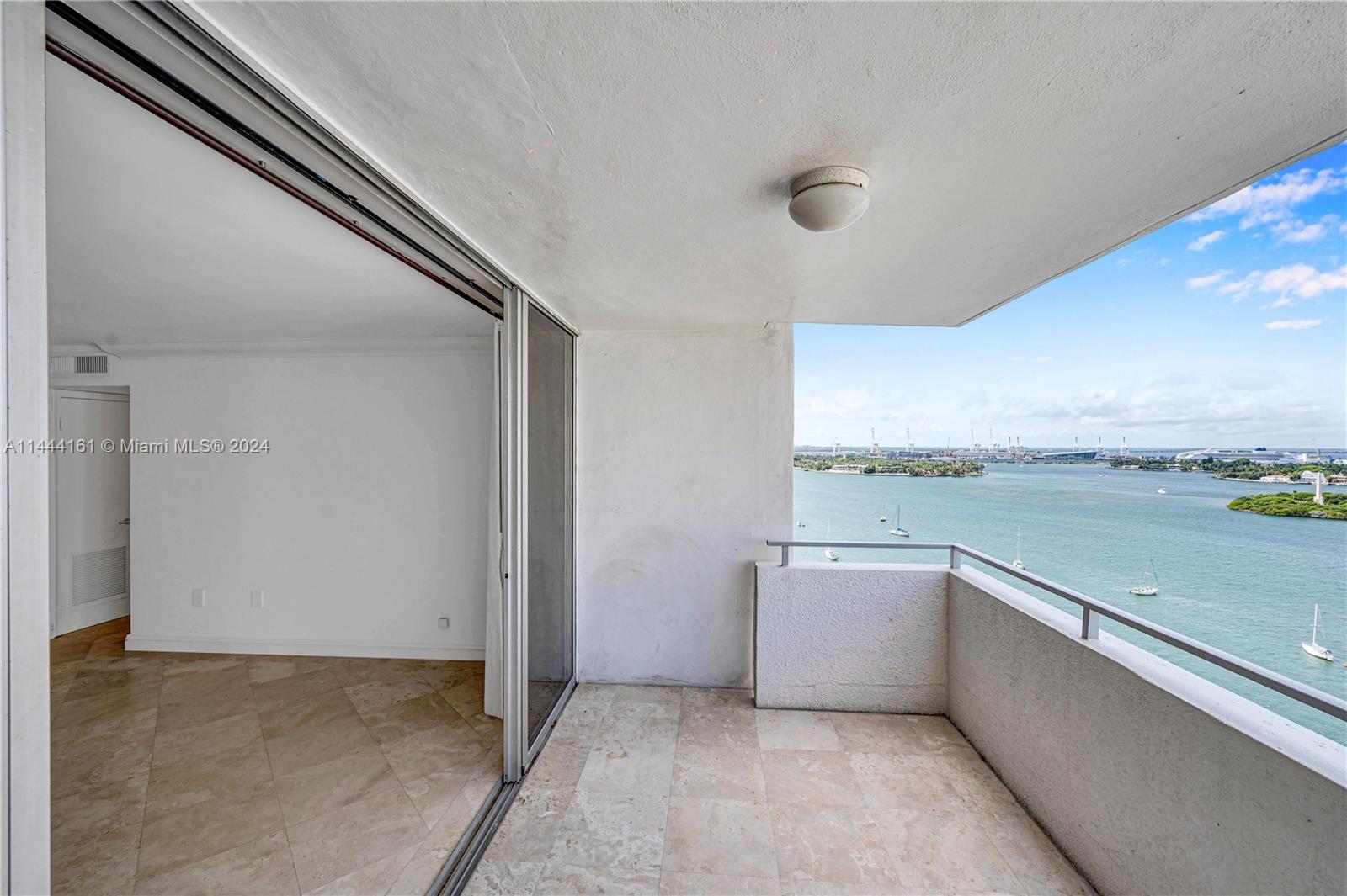 11 Island Ave Unit: 2007