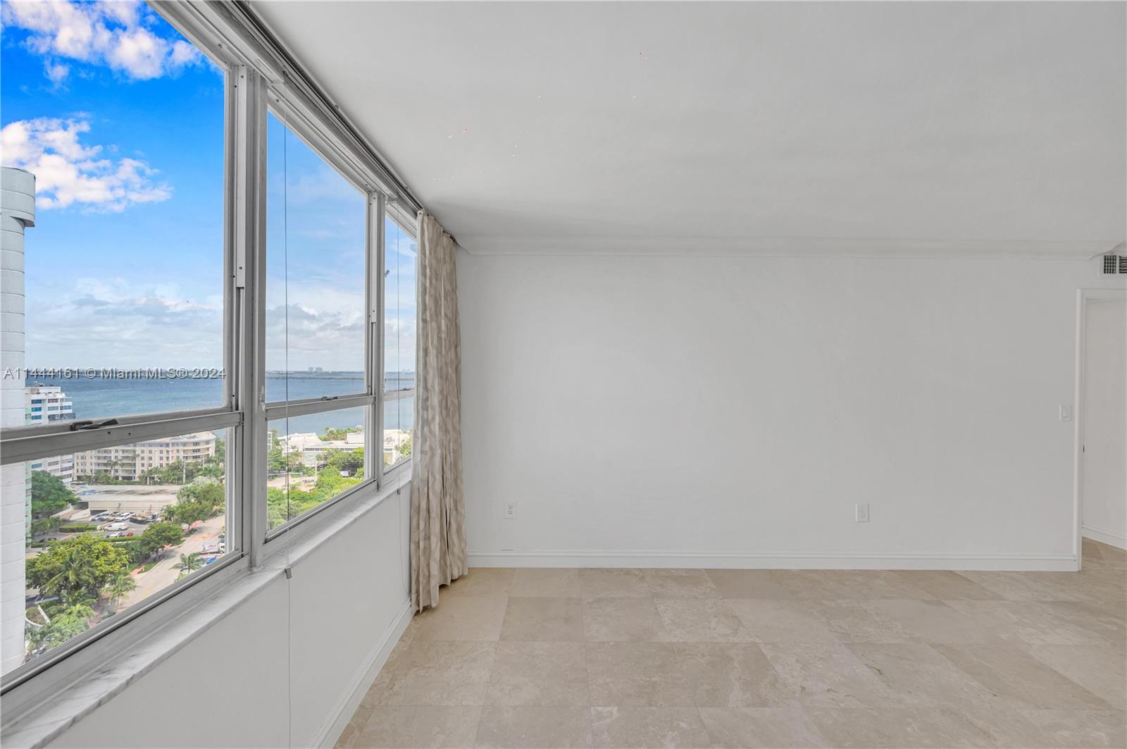 11 Island Ave Unit: 2007