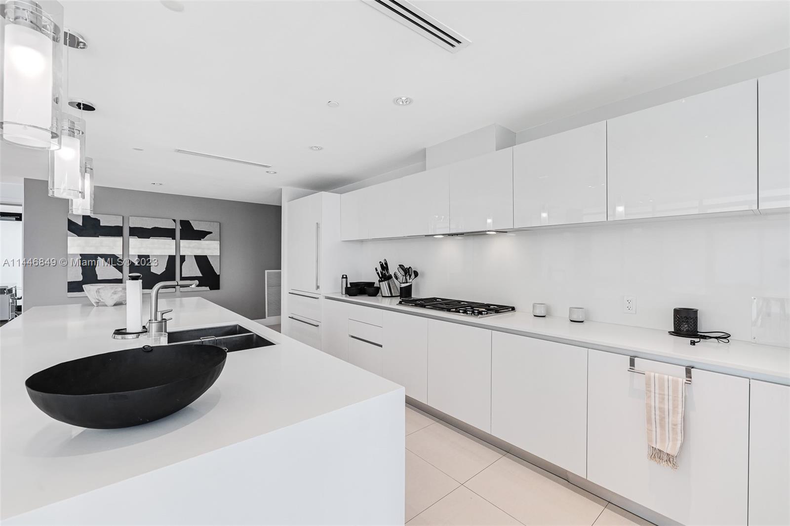 2205 S Surf Rd Unit: 3A